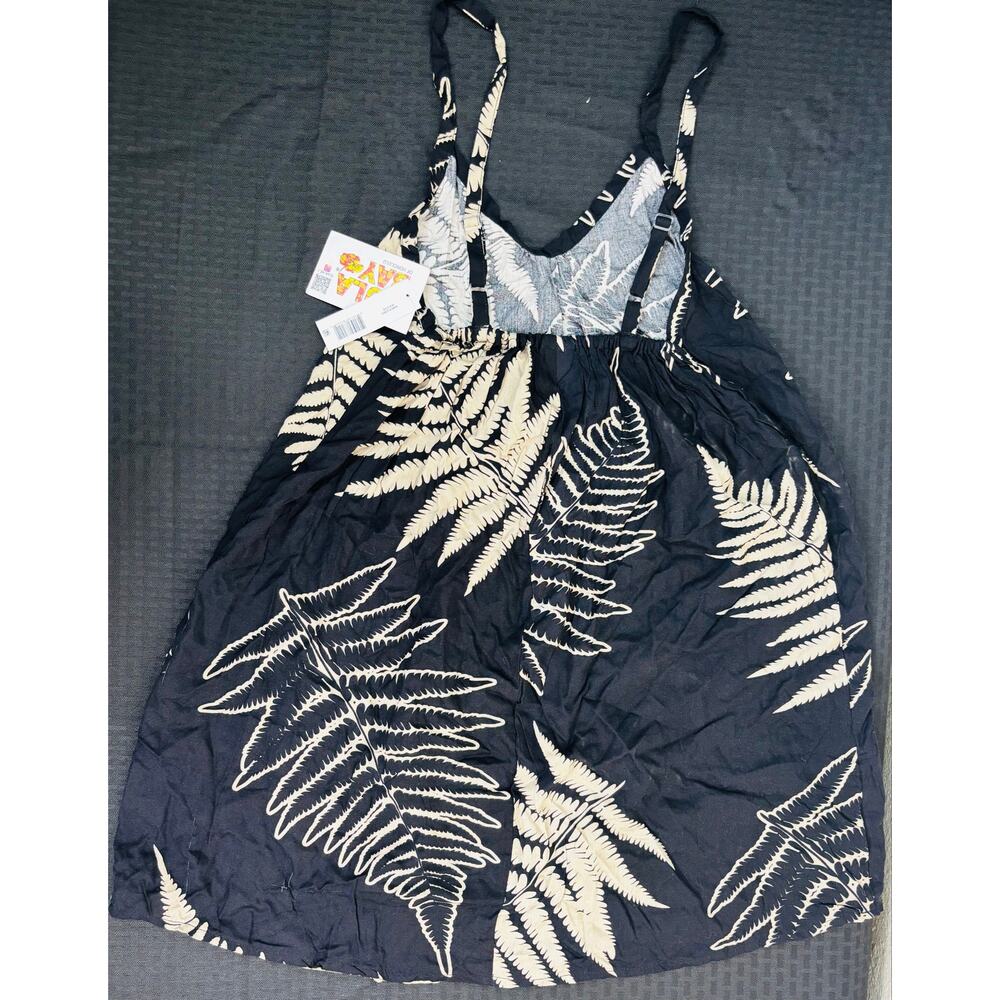 Hula Bay of Honolulu Strappy Black with White Leaf Cover-up NWT Women's Small - Picture 2 of 6
